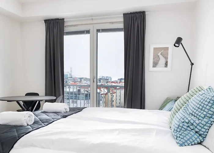 Uleabo Bright Floor * 奥卢